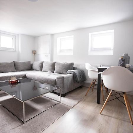 80Qm - 4 Rooms - Private Parking - Keller-Basement - Mallibase Apartments ฮันโนเวอร์ ภายนอก รูปภาพ